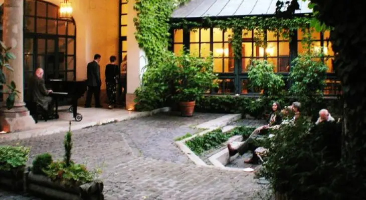 A kontinens közepén