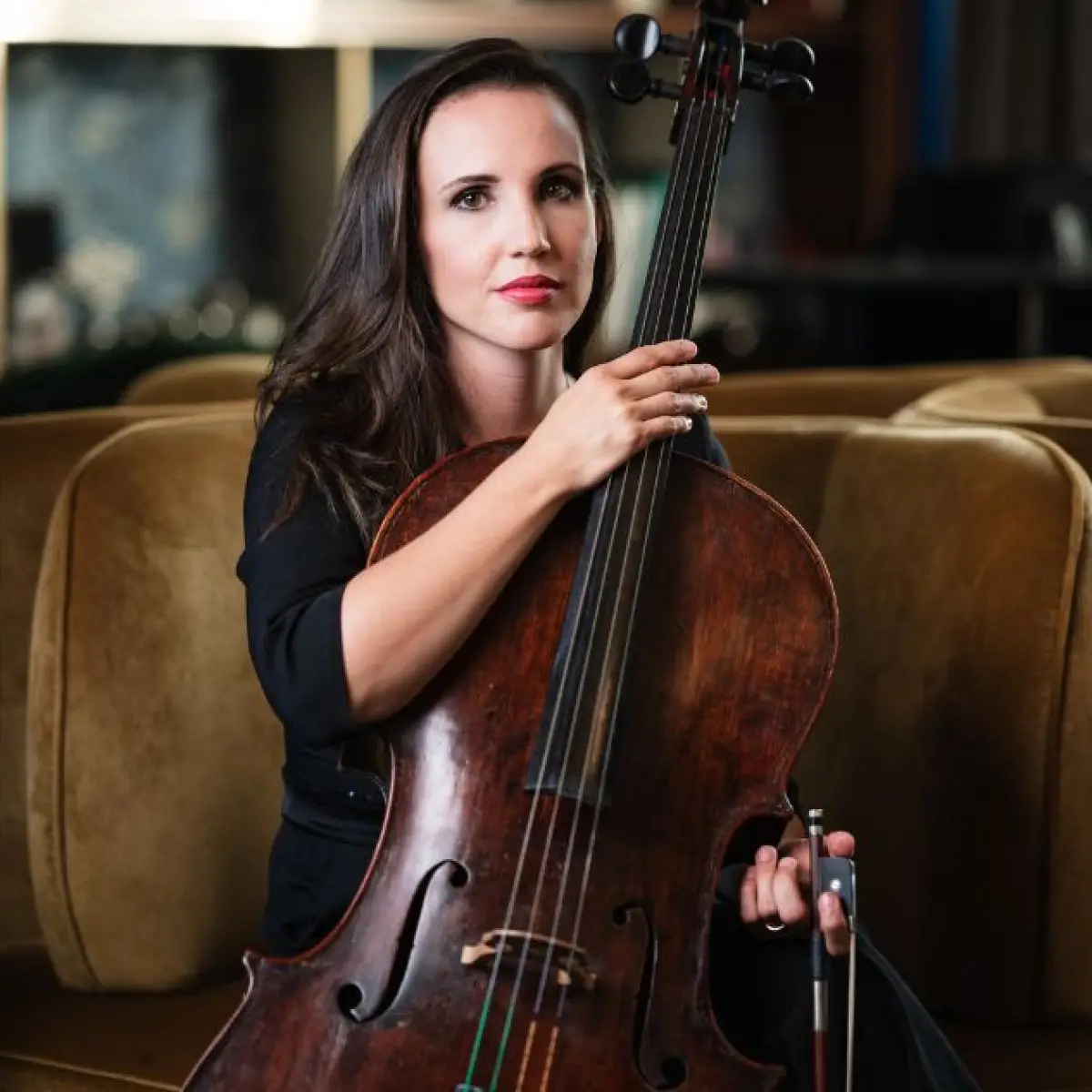 Miski Anett - cselló