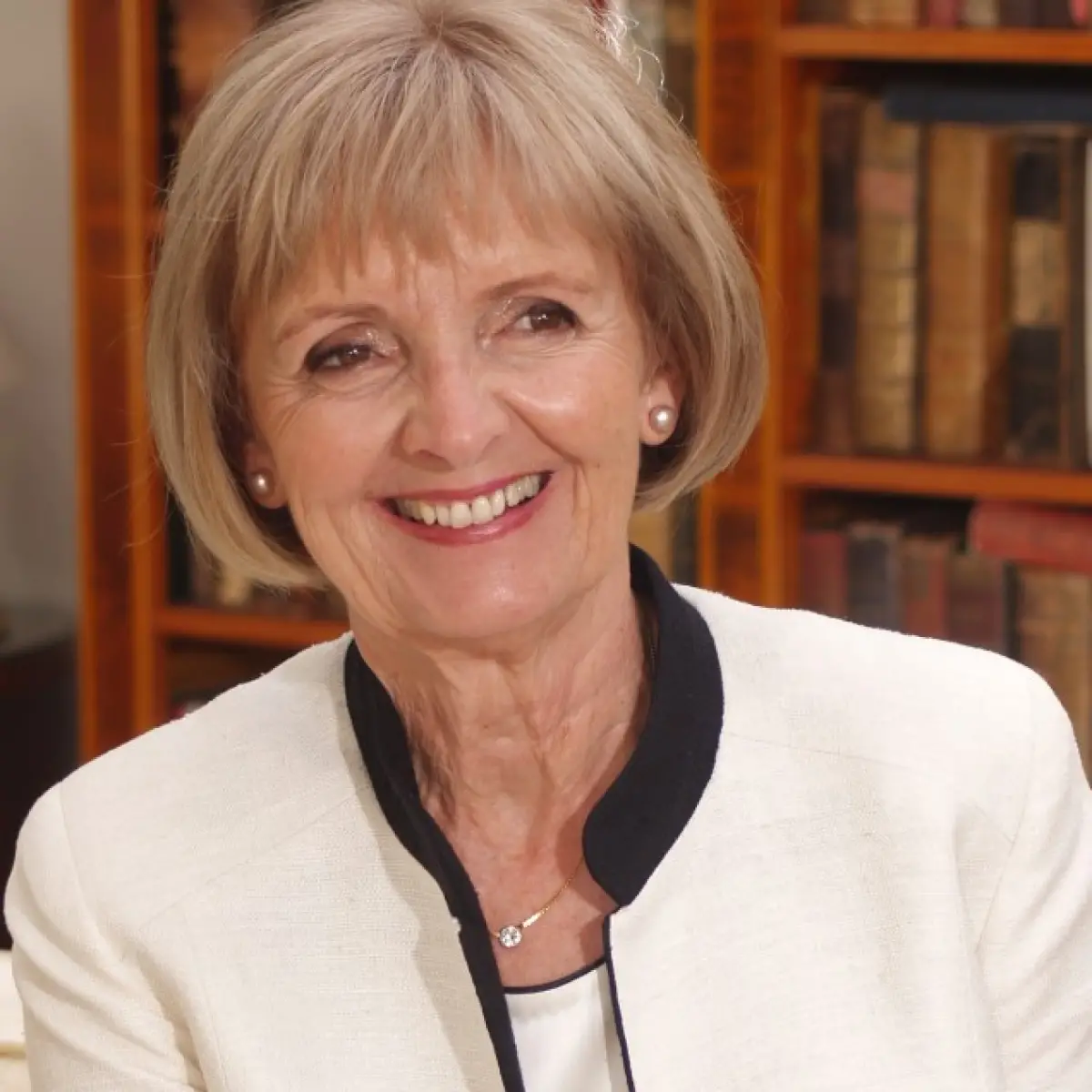 Dr. Ádám Veronika - orvos, biokémikus, egyetemi tanár, az MTA rendes tagja Dr. Ádám Veronika - orvos, biokémikus, egyetemi tanár, az MTA rendes tagja