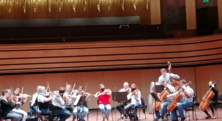 A ma esti koncert otthonról, élőben is követhető!