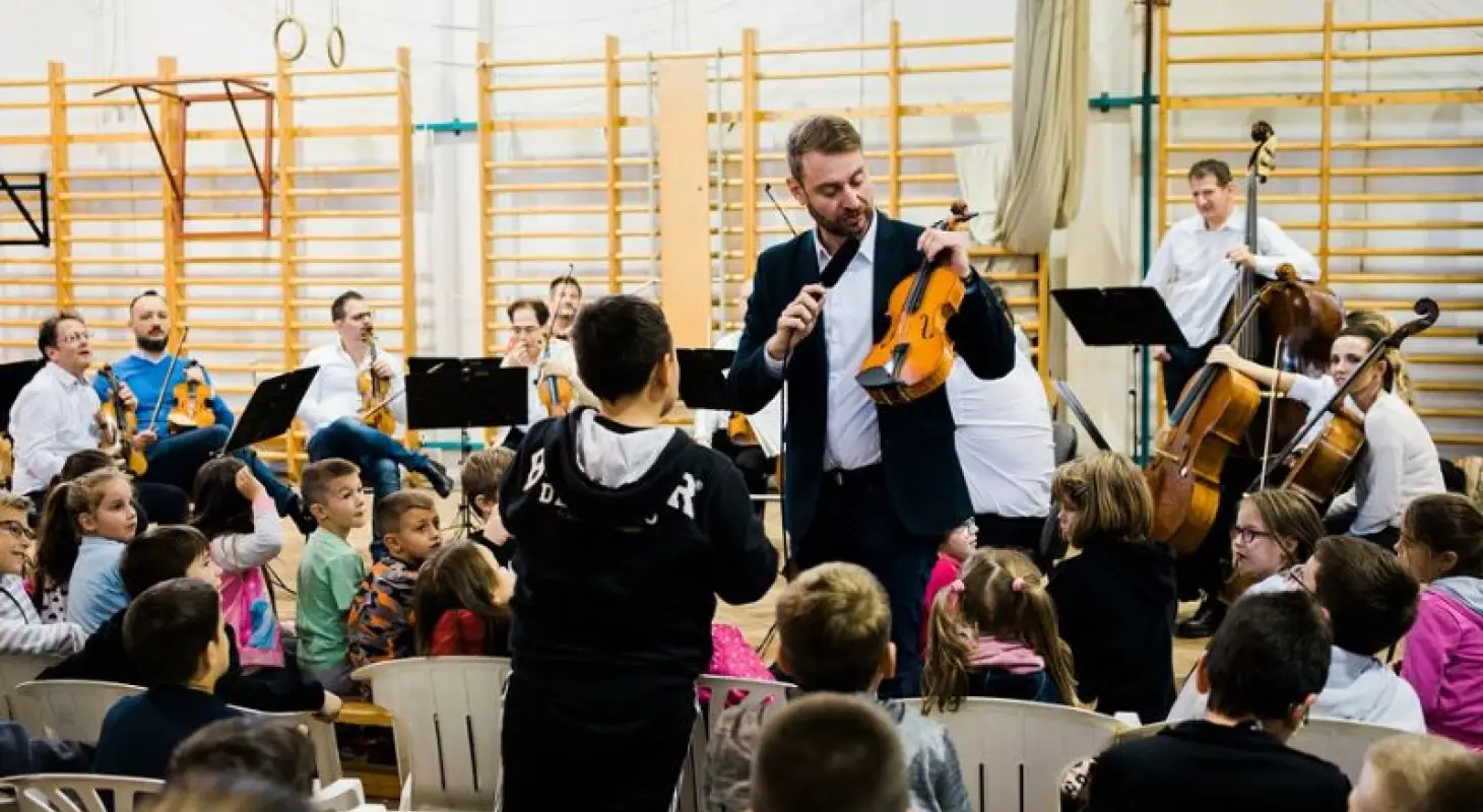 Indul a Koncert az iskolában program